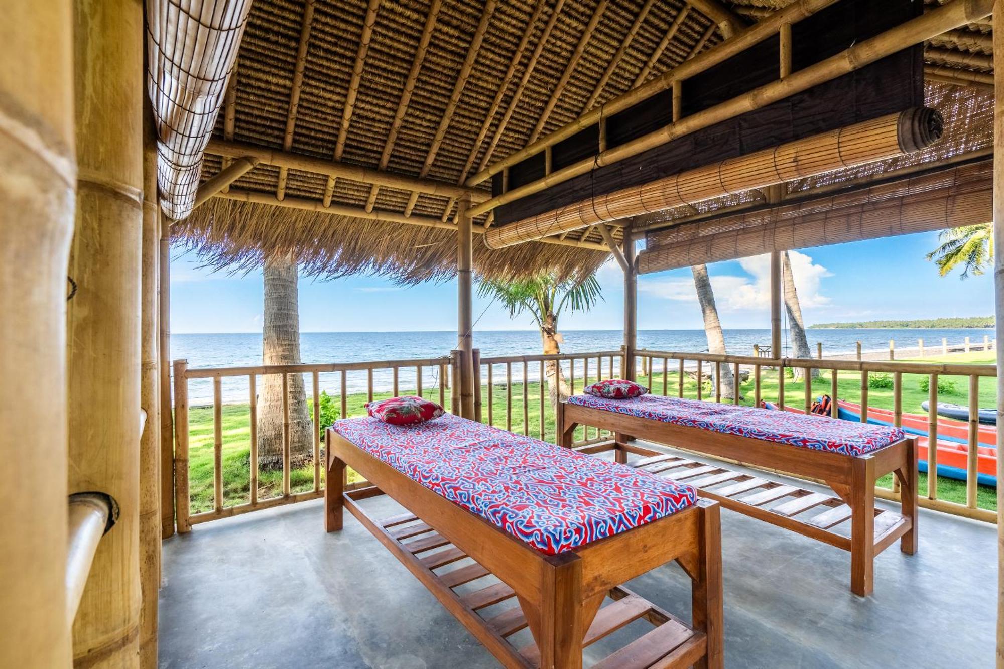 Senang Resort Tianyar Екстериор снимка