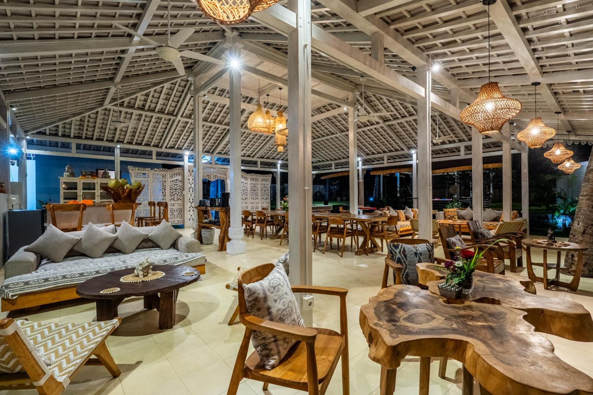 Senang Resort Tianyar Екстериор снимка