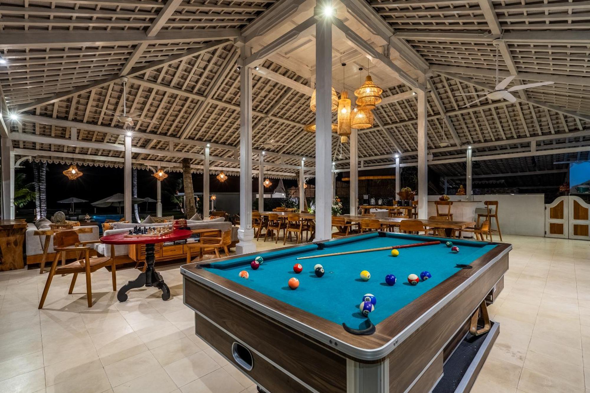 Senang Resort Tianyar Екстериор снимка