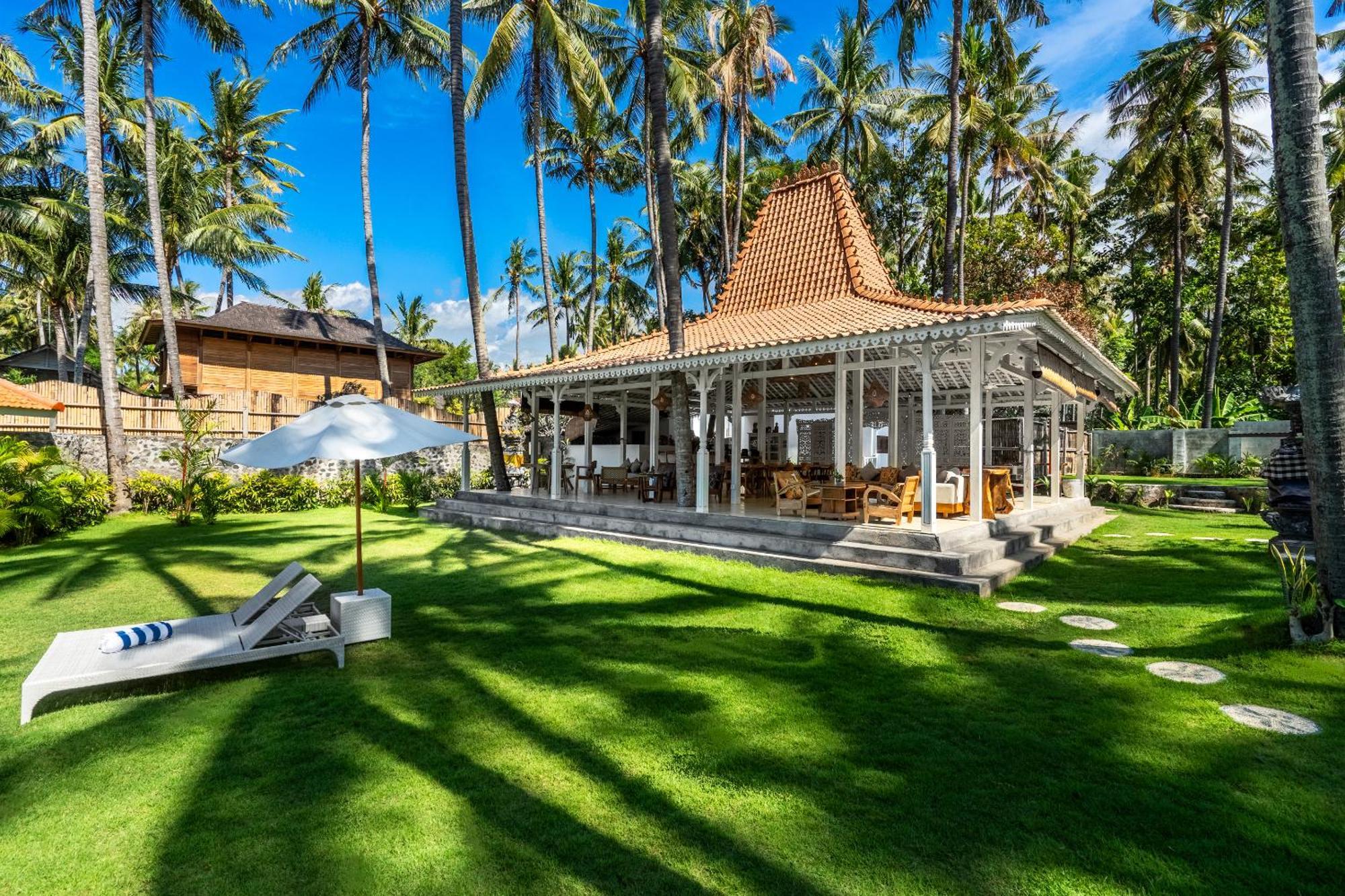 Senang Resort Tianyar Екстериор снимка