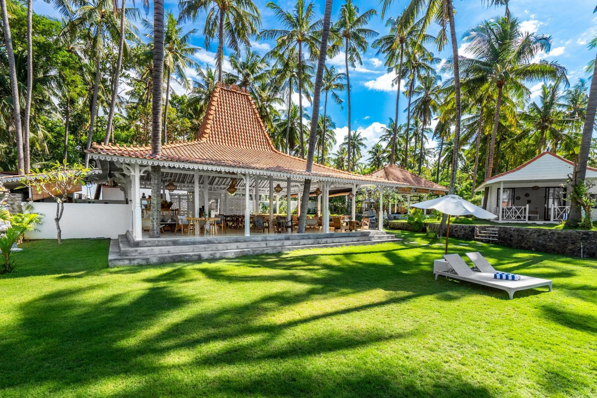 Senang Resort Tianyar Екстериор снимка
